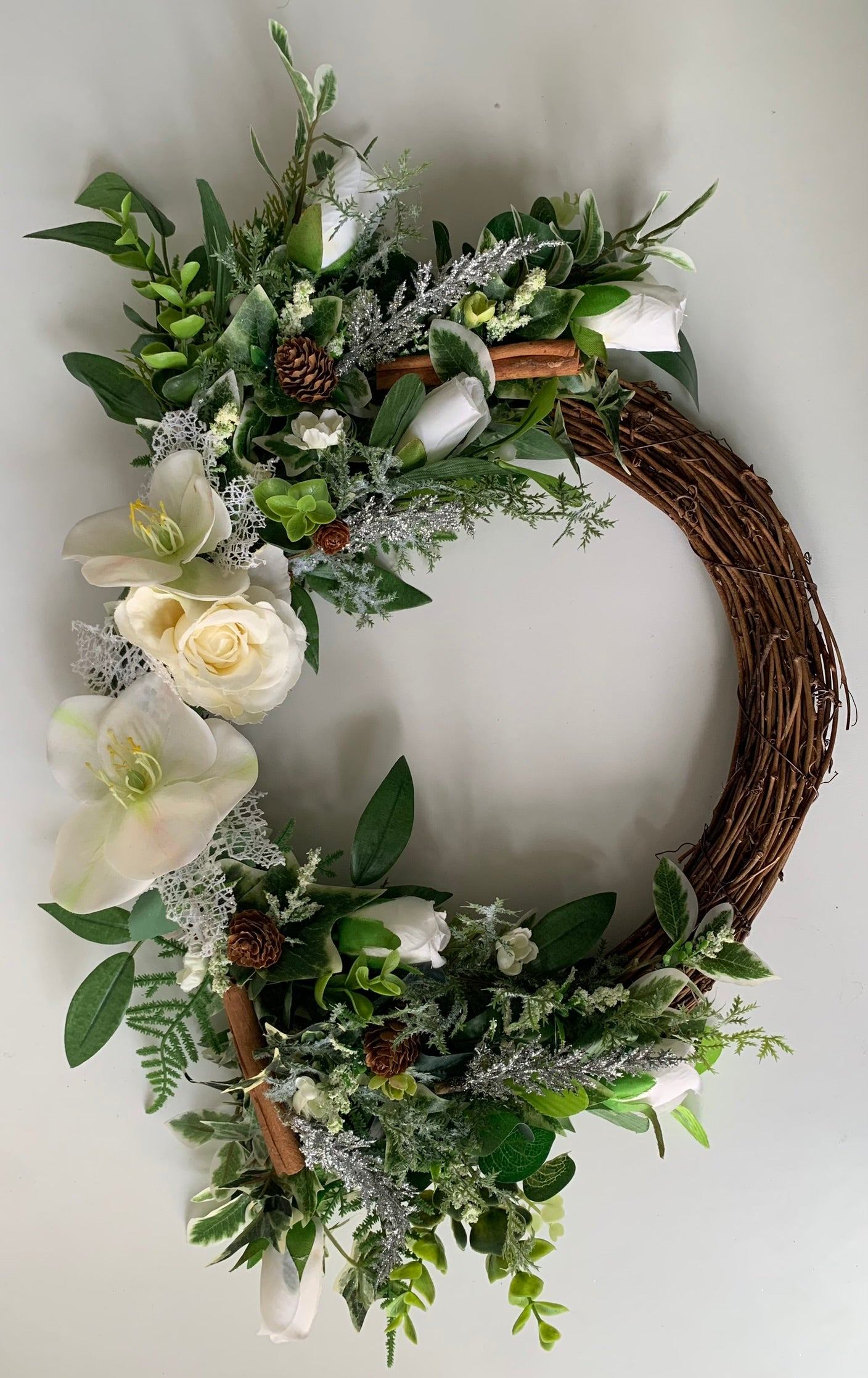 White Christmas Half-Wreath